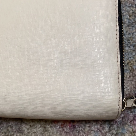 BCBG Max Azria Sadie oversized wallet & travel document / passport or clutch - Picture 8 of 16